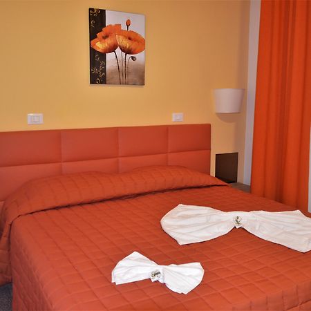 Moonlight Hotel&Suites CTA Eksteriør billede