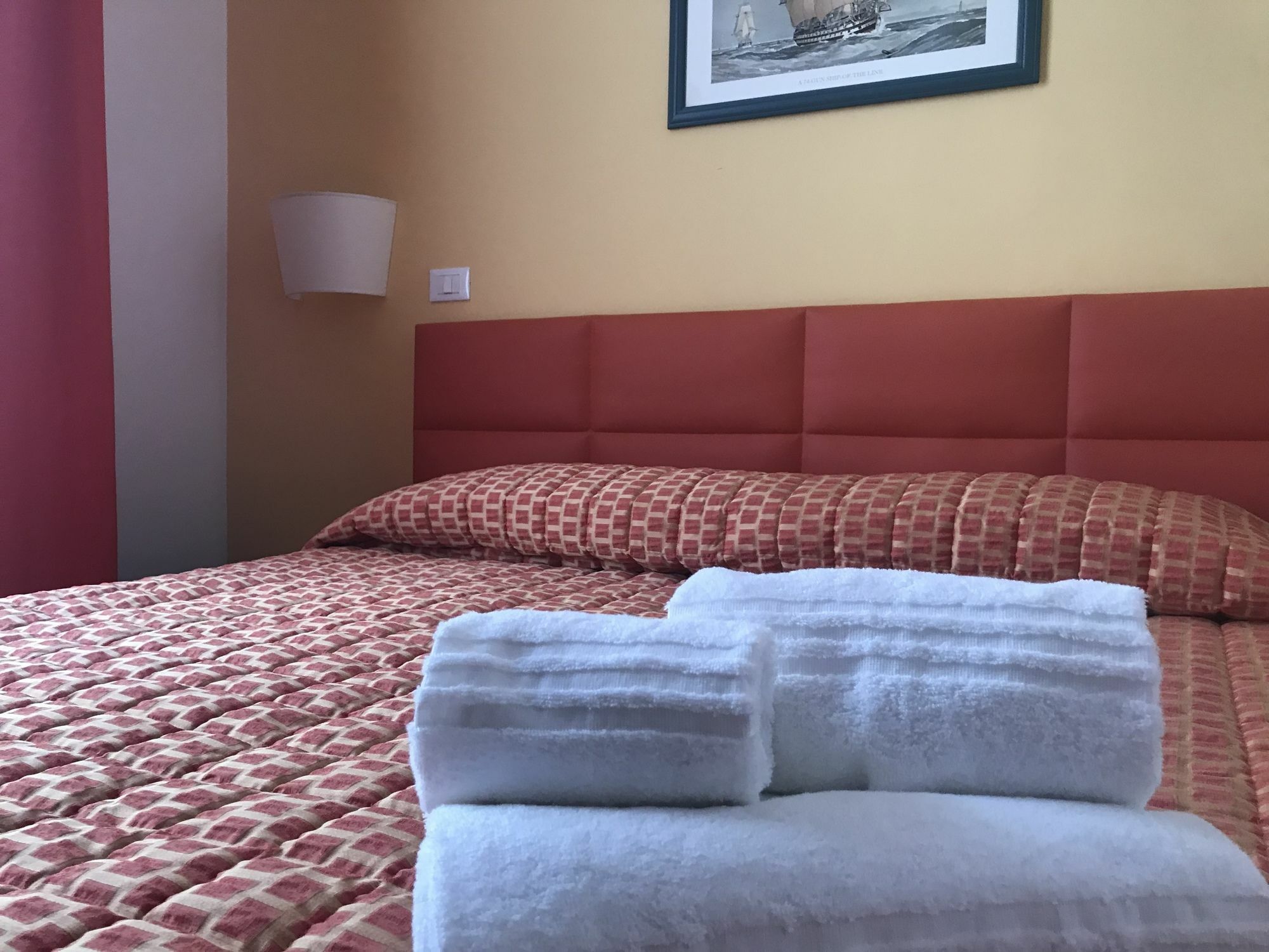 Moonlight Hotel&Suites CTA Eksteriør billede